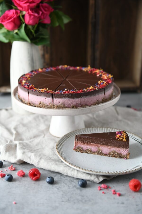 RAW torta čoko jahoda 1600 gr